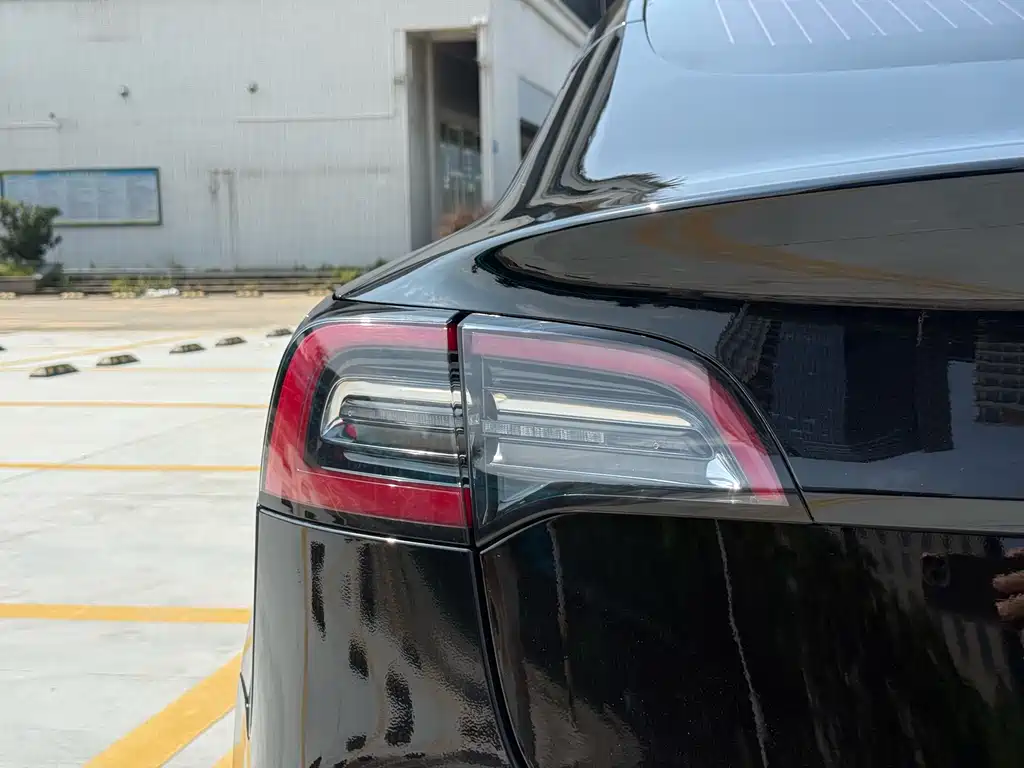 Tesla Model 3 2019 — фото 12