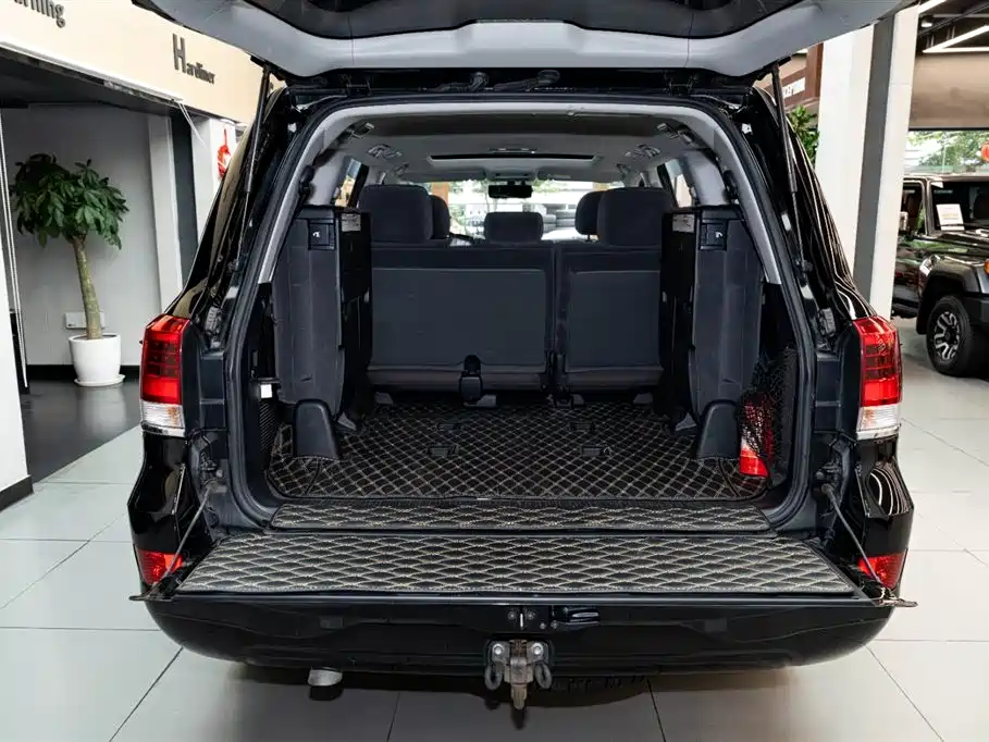 Toyota Land Cruiser 2019 — фото 6