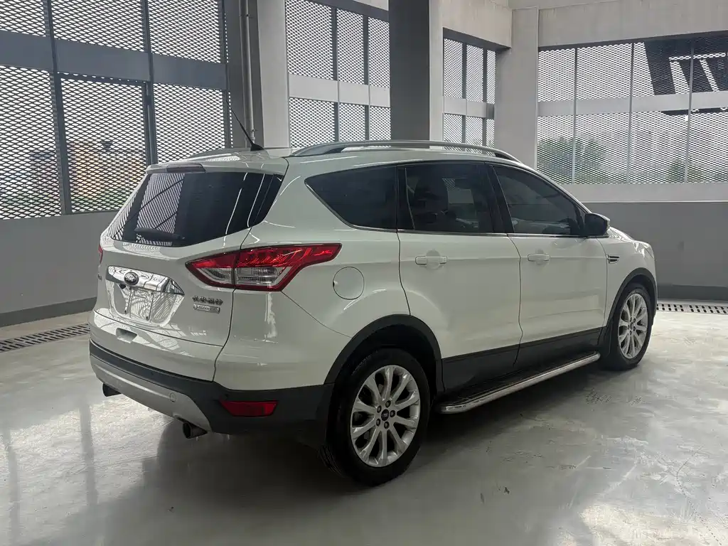 Ford Kuga 2015 — фото 7