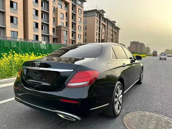 Mercedes-Benz E-Class 2016