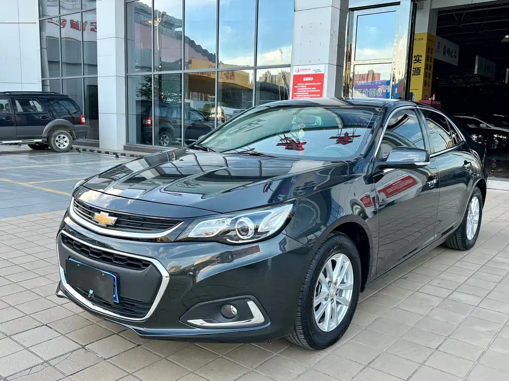 Chevrolet Malibu 2018 — фото 1