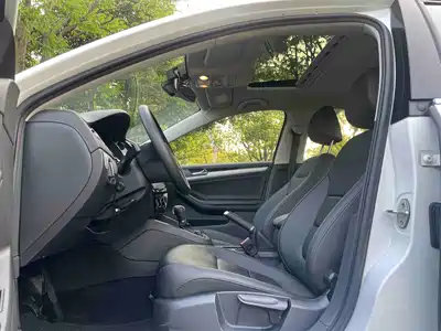 Volkswagen Sagitar 2018