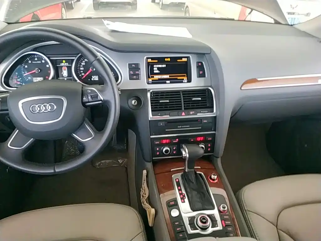 Audi Q7 2015 — фото 13