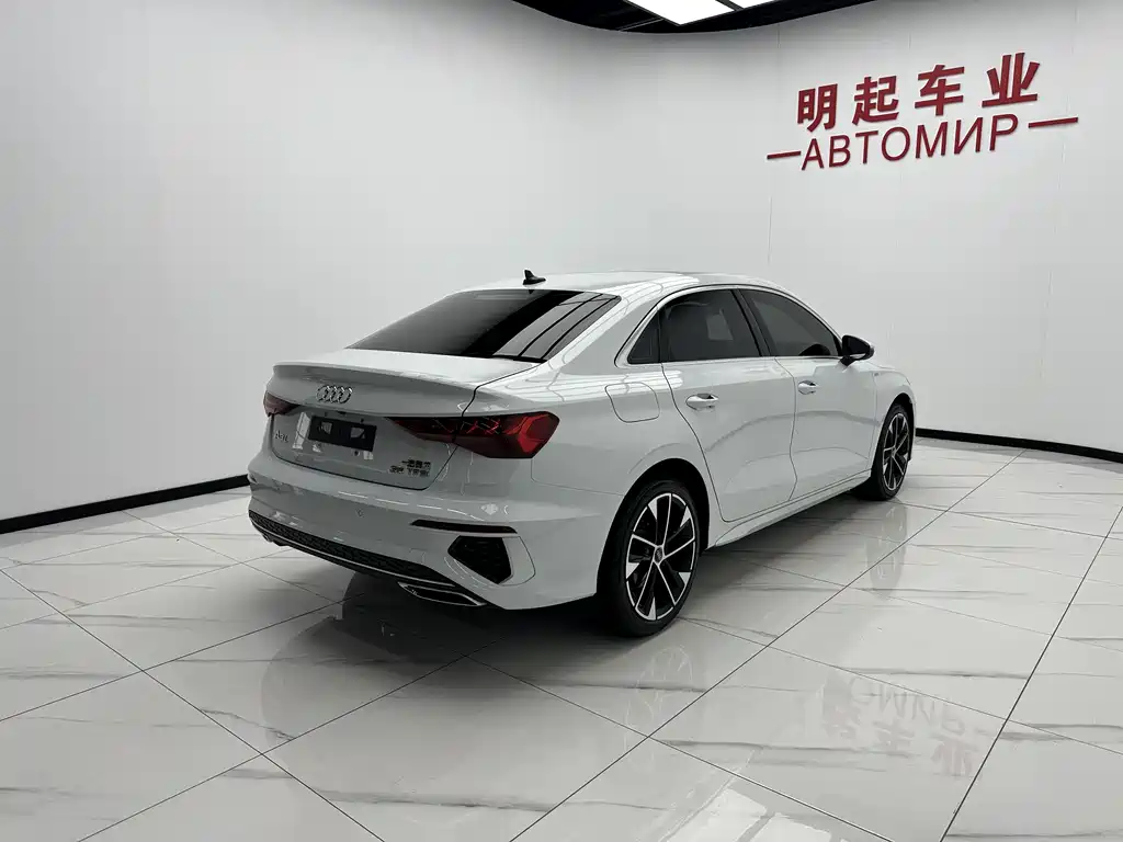 Audi A3 2022 — фото 9