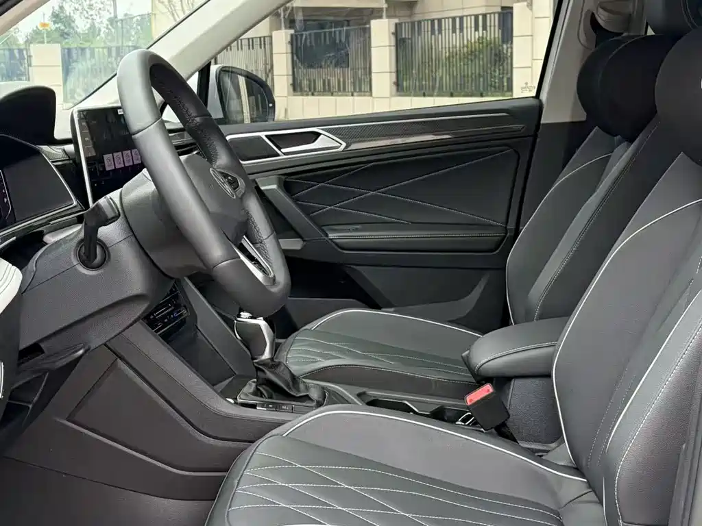 Volkswagen Tiguan L 2024