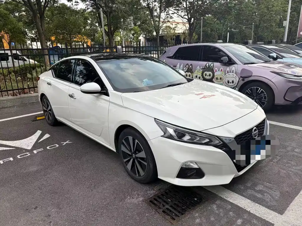 Nissan Teana 2022