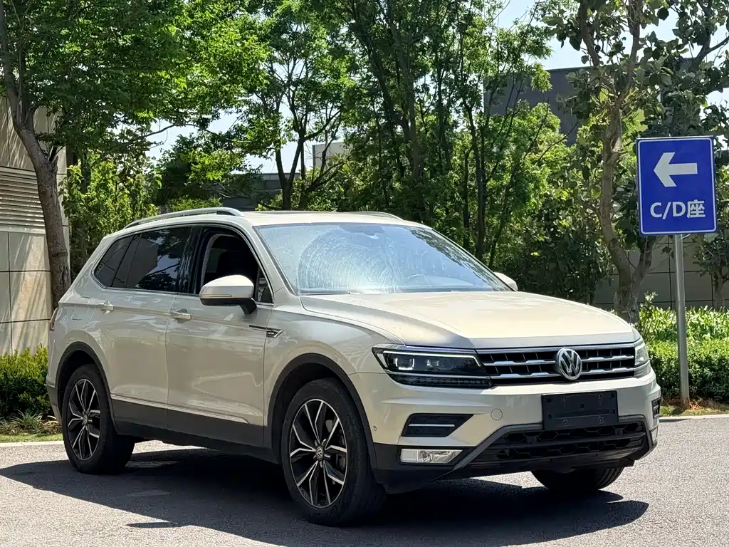 Volkswagen Tiguan L 2019 — фото 3