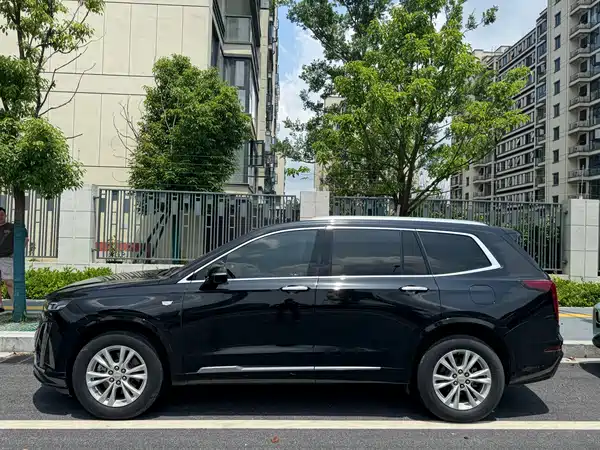 Cadillac XT6 2021