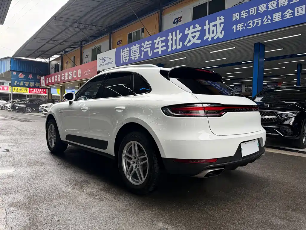 Porsche Macan 2022 — фото 23