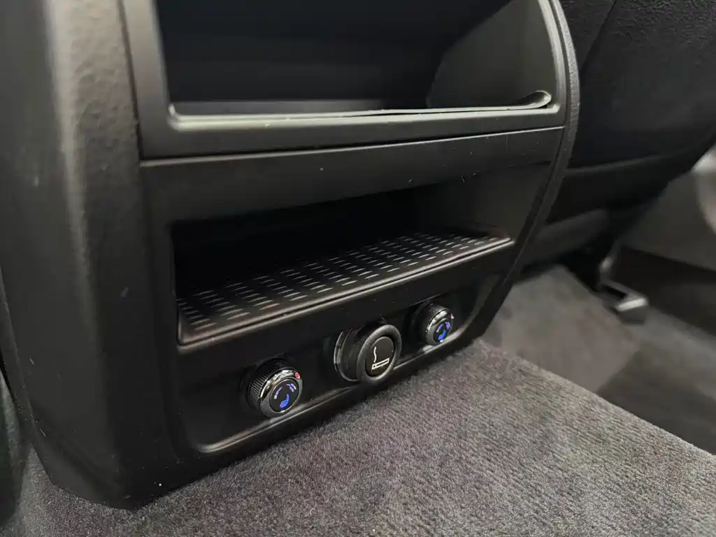BMW 5 Series 2013 — фото 13