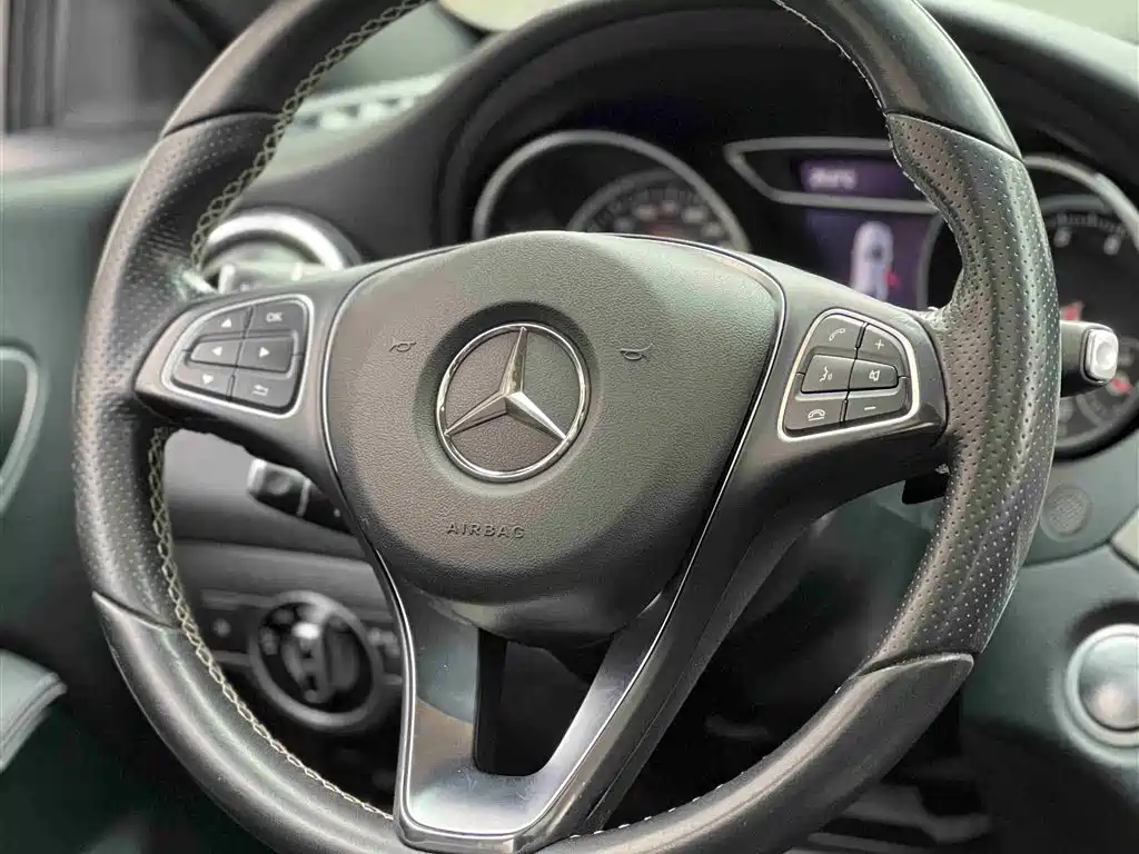 Mercedes-Benz CLA 2018 — фото 13