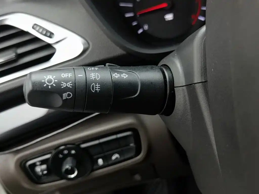 GAC Trumpchi GS4 2016 — фото 21