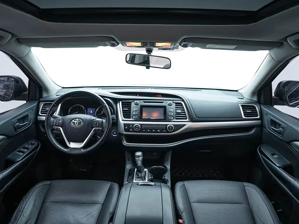 Toyota Highlander 2017 — фото 12