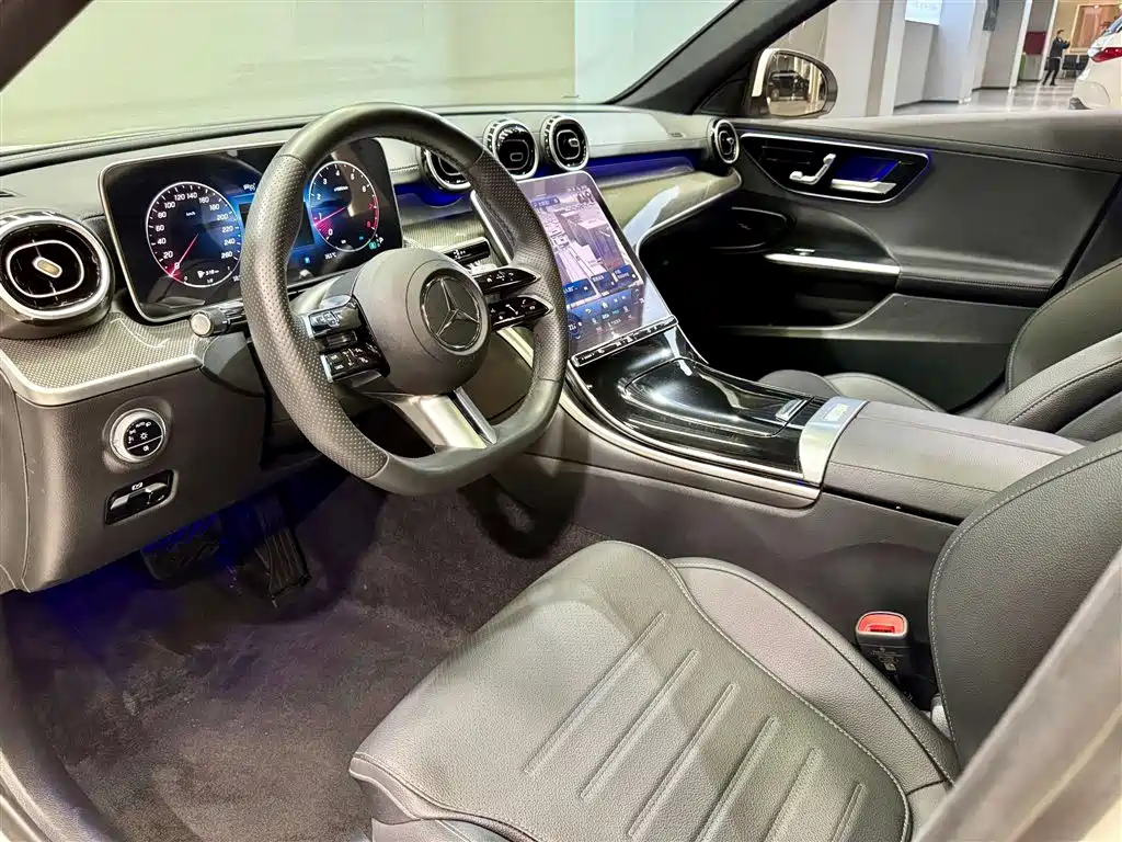 Mercedes-Benz C-Class 2023 — фото 25