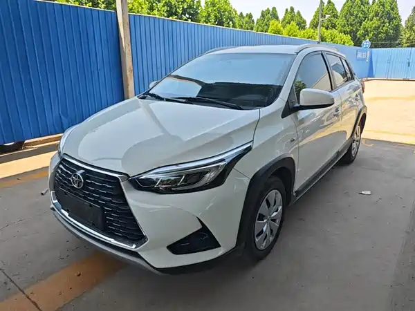 Toyota Yaris L 2022