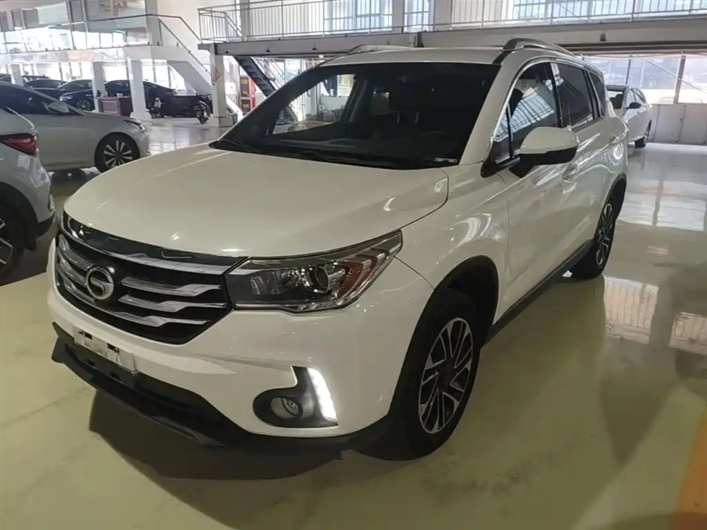 GAC Motor Trumpchi GS4 2017 — фото 1