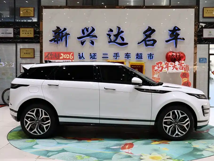 Land Rover Evoque 2023 — фото 4