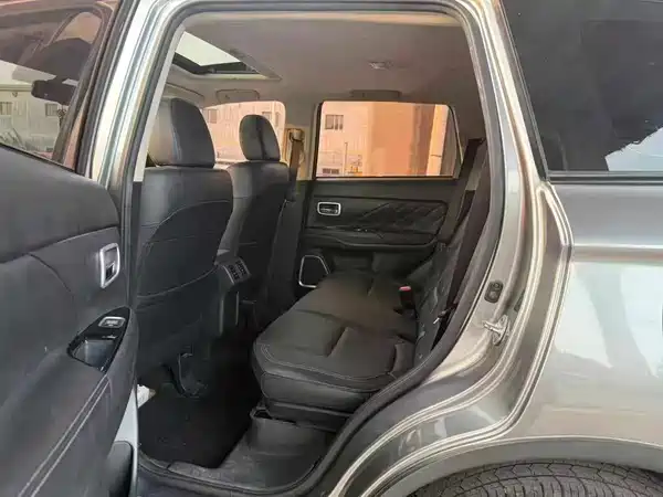 Mitsubishi Outlander 2019