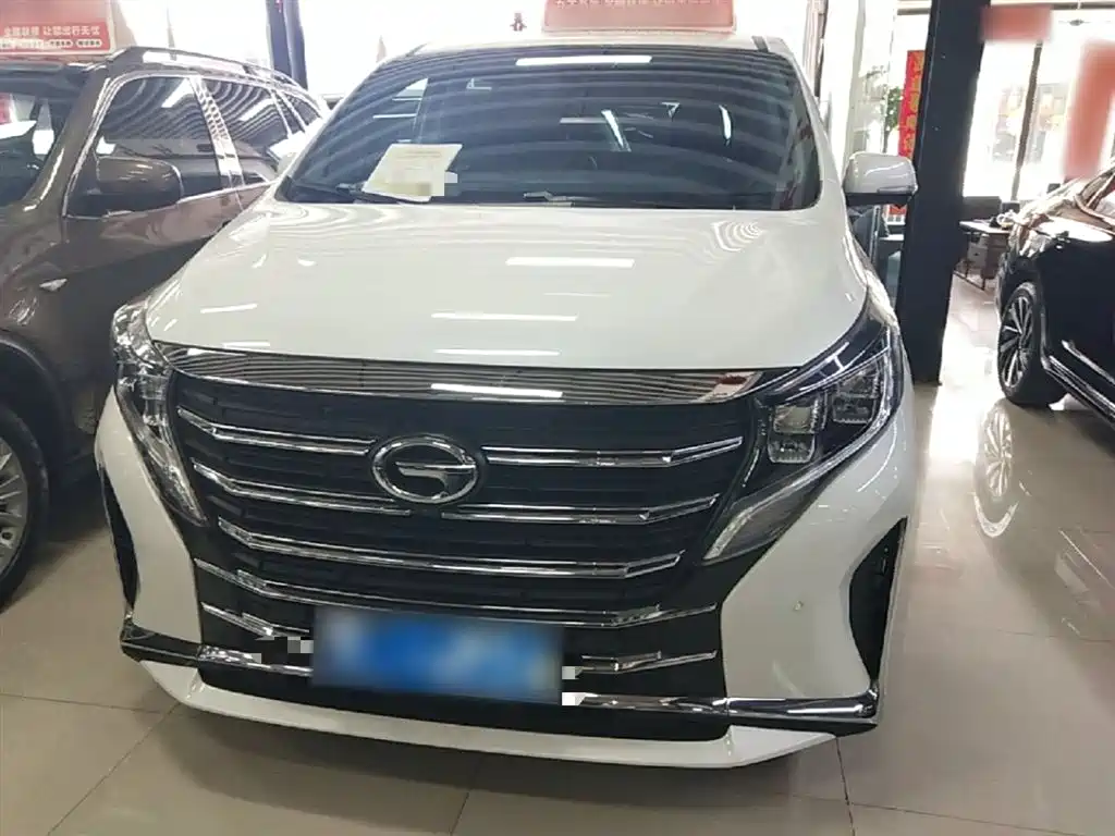 GAC Motor Trumpchi M8 2022 — фото 3