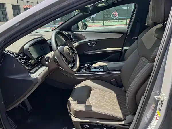 BYD Han 2025