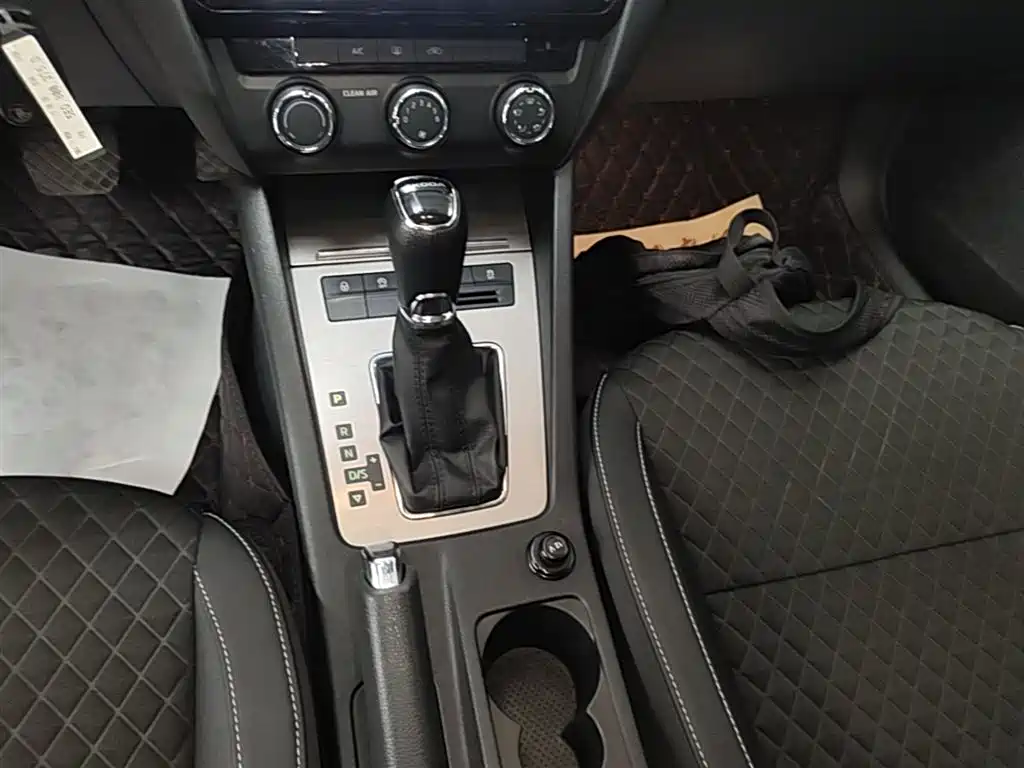 Skoda Octavia 2019 — фото 14