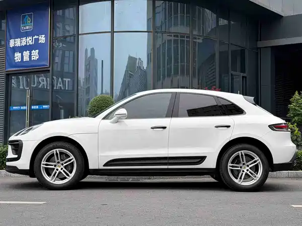 Porsche Macan 2022