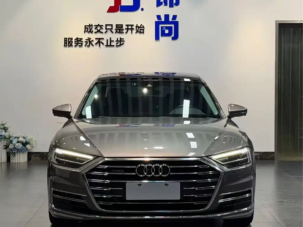 Audi A8 2019 — фото 2