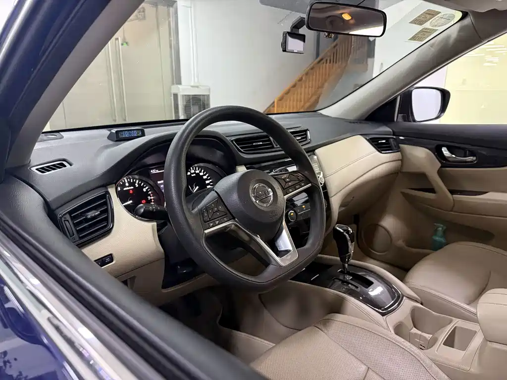 Nissan X-Trail 2018 — фото 10