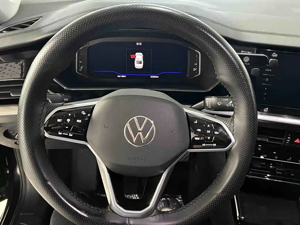 Volkswagen Passat 2024