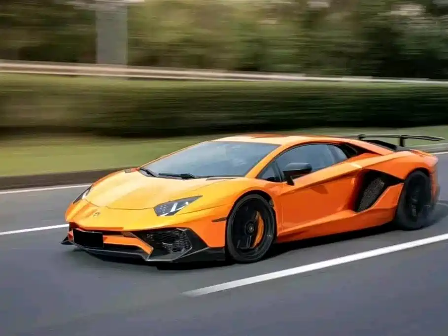 Lamborghini Aventador 2013 — фото 2