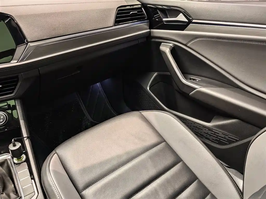 Volkswagen Sagitar 2019 — фото 16