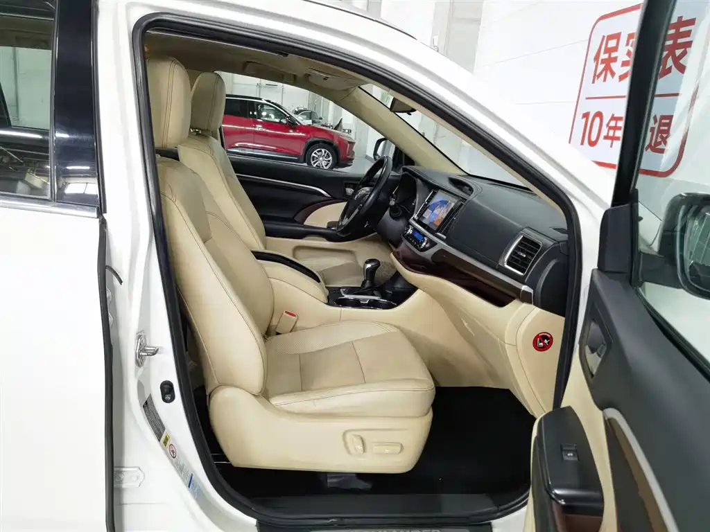 Toyota Highlander 2015 — фото 23