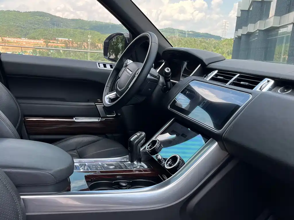 Land Rover Range Rover Sport 2018 — фото 22
