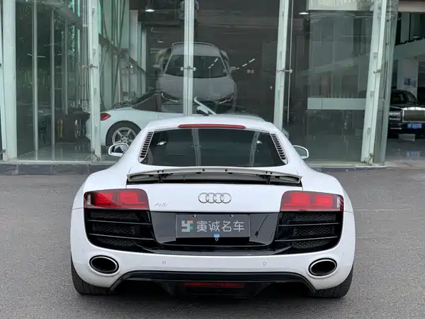 Audi R8 2010