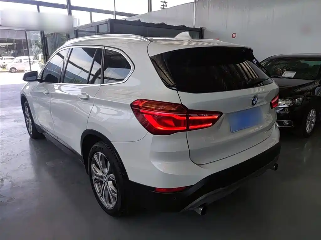 BMW X1 2018 — фото 5