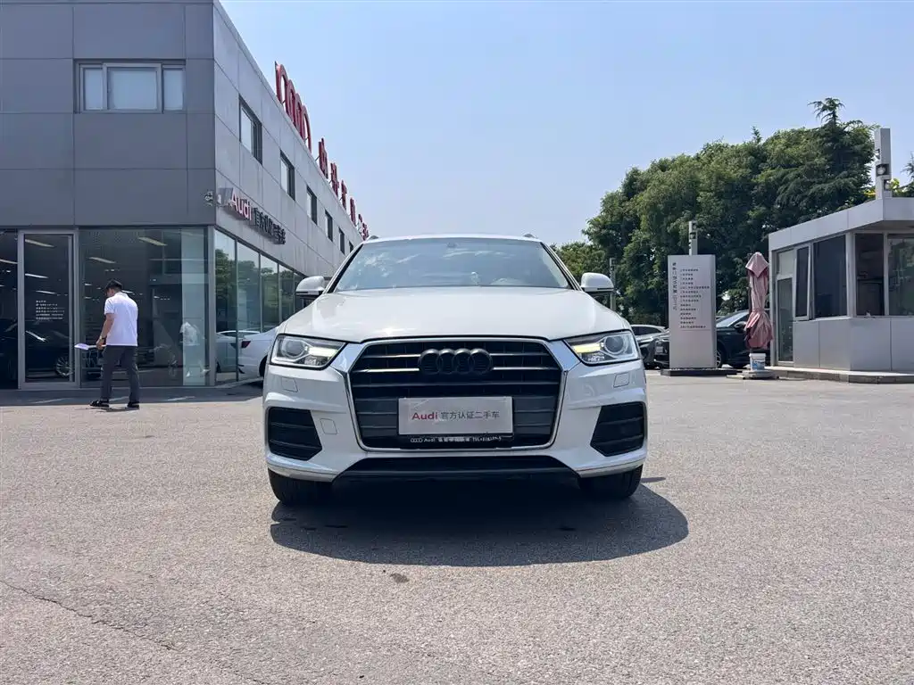 Audi Q3 2016 — фото 7