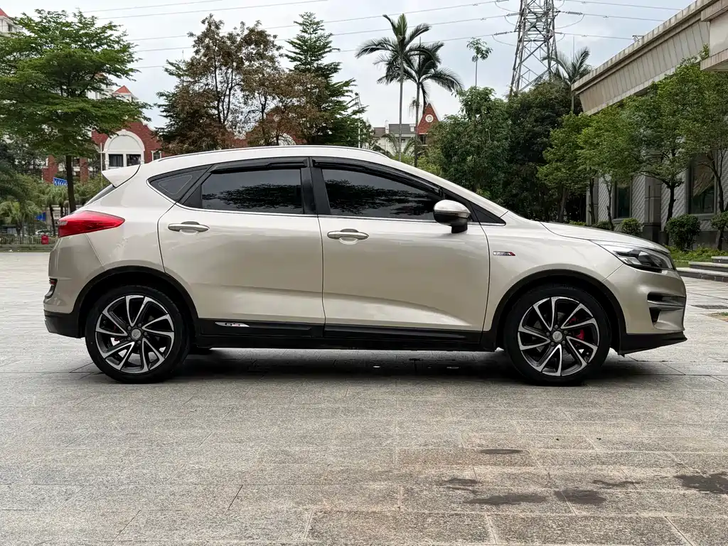 Geely Emgrand GS 2017 — фото 13