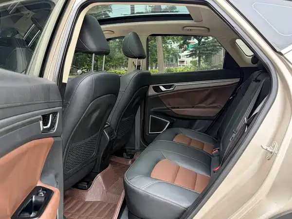 Geely Emgrand GS 2016