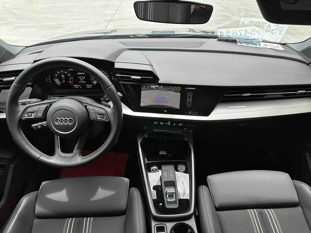 Audi A3 2023 — фото 11