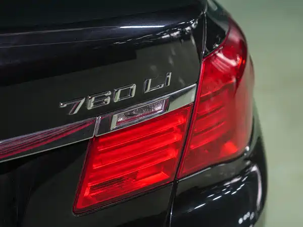 BMW 7 Series 2010