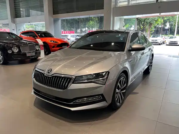 Skoda Superb 2023