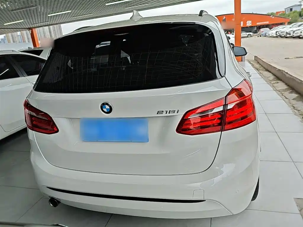 BMW 2 Series Active Tourer 2015 — фото 6
