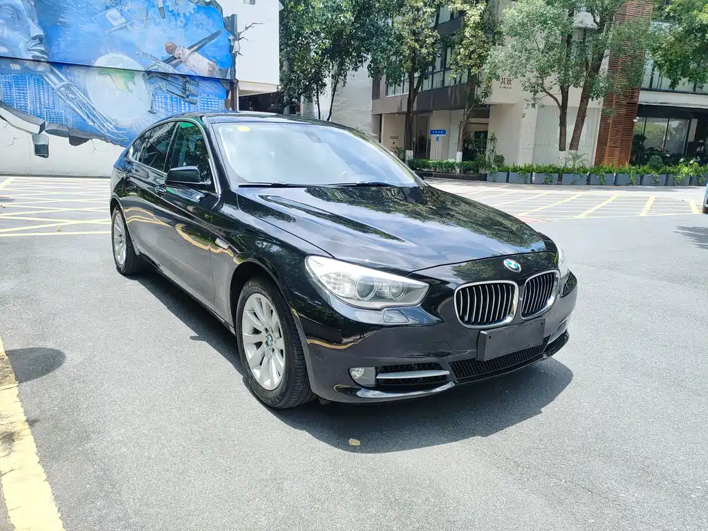 BMW 5 Series GT 2010 — фото 2