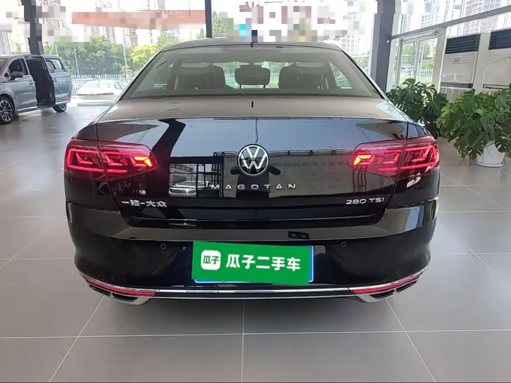 Volkswagen Magotan 2025