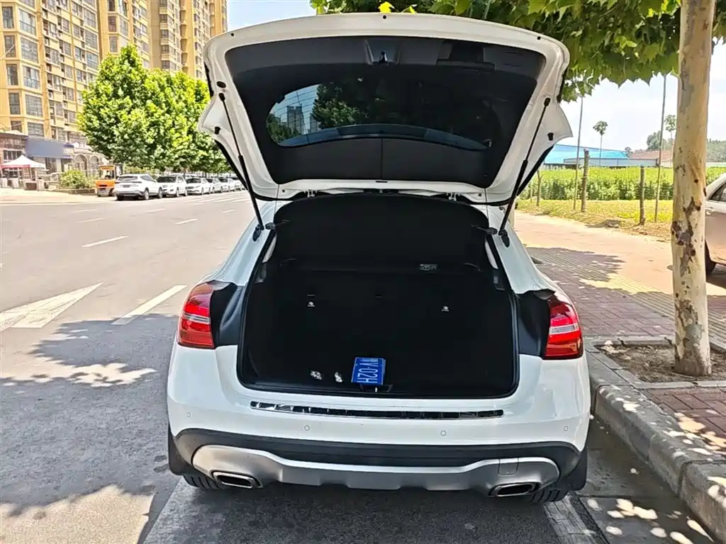 Mercedes-Benz GLA 2017 — фото 19