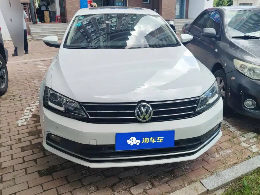 Volkswagen Sagitar 2017