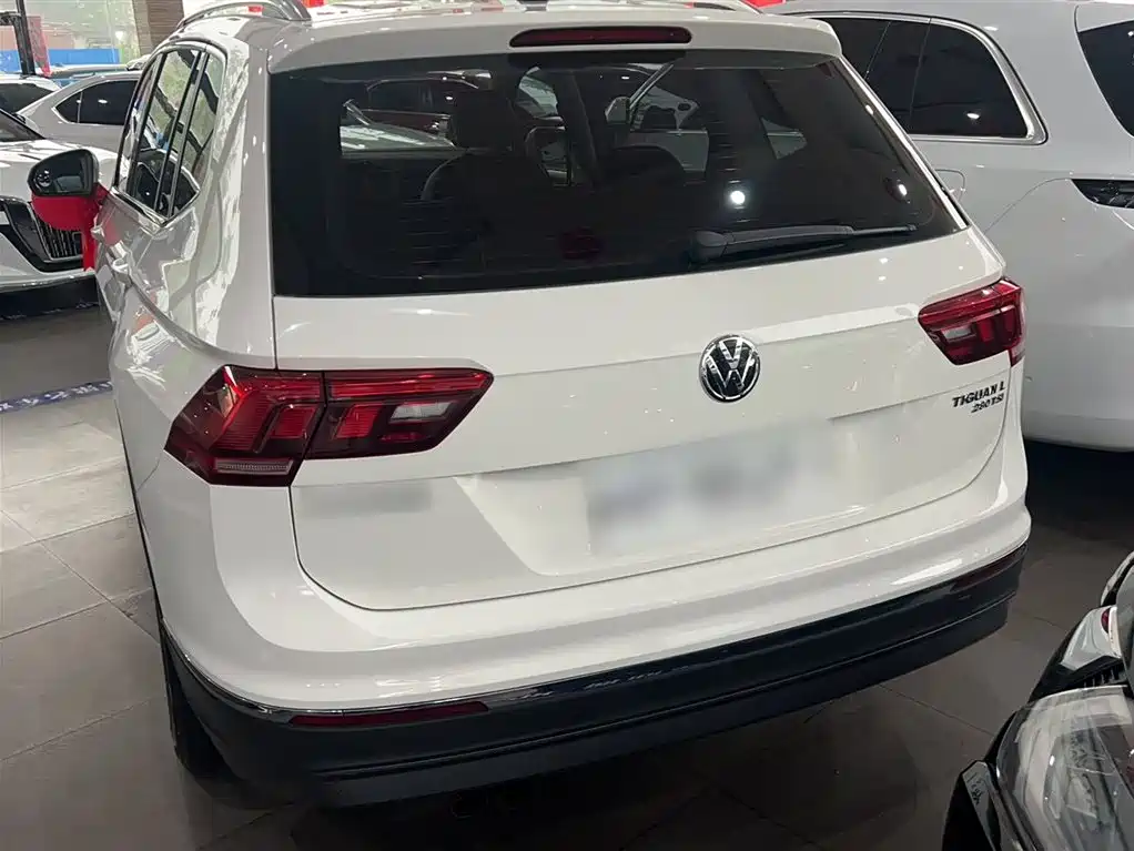 Volkswagen Tiguan L 2019 — фото 5