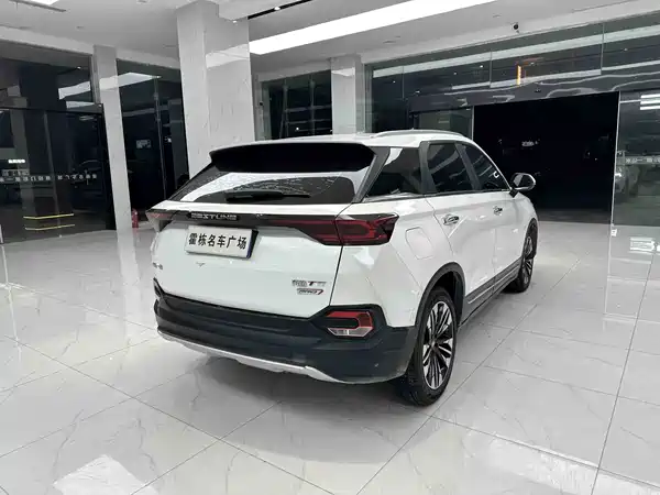 Bestune T77 2021