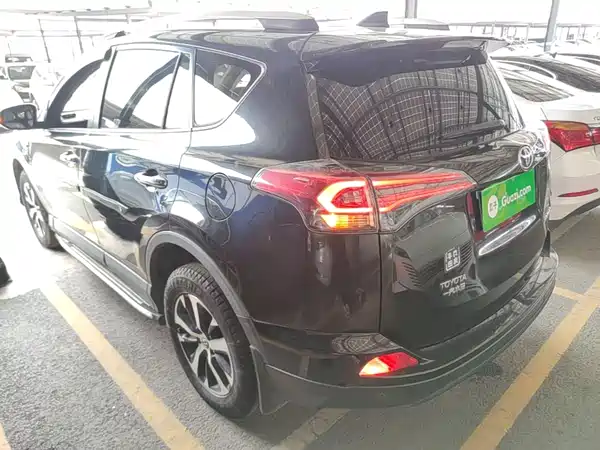 Toyota RAV4 2016