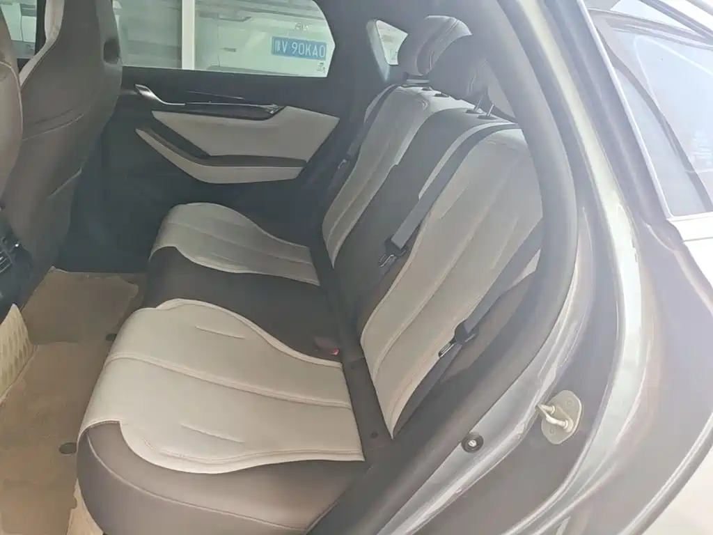 BYD Qin PLUS 2023 — фото 17